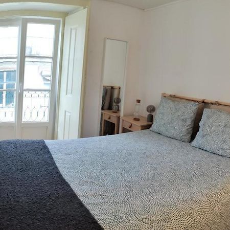 Central Bedroom In Shared House In Chiado - Historic Center Of Lisbon Exterior photo
