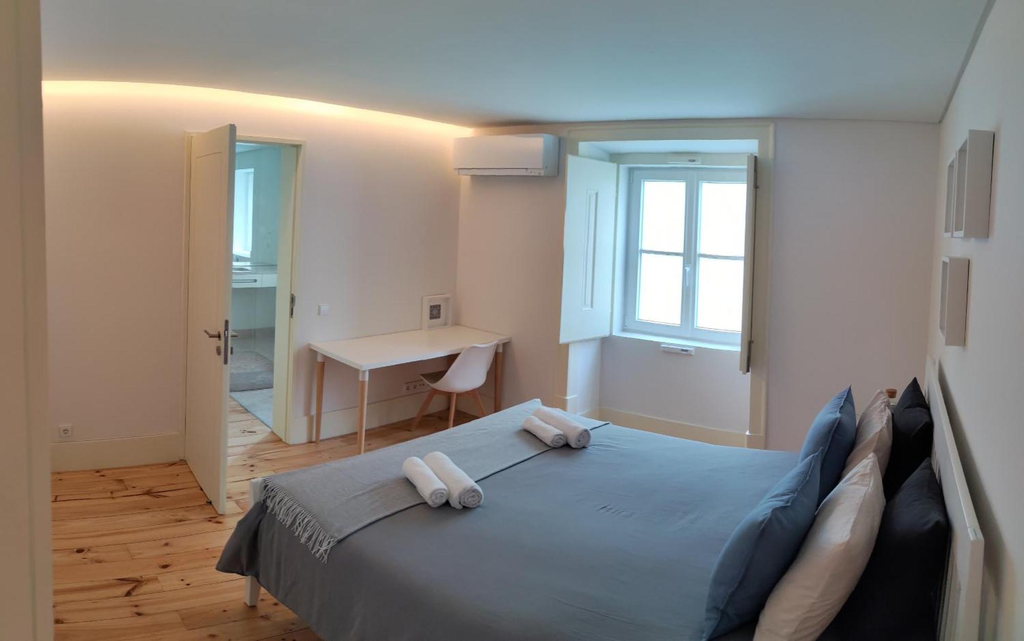 Central Bedroom In Shared House In Chiado - Historic Center Of Lisbon Exterior photo